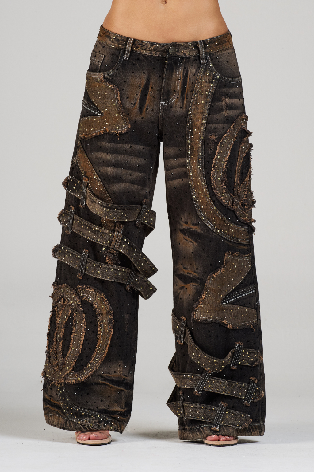 JEAN EMBLEM BLACK CON PEDRERÍA