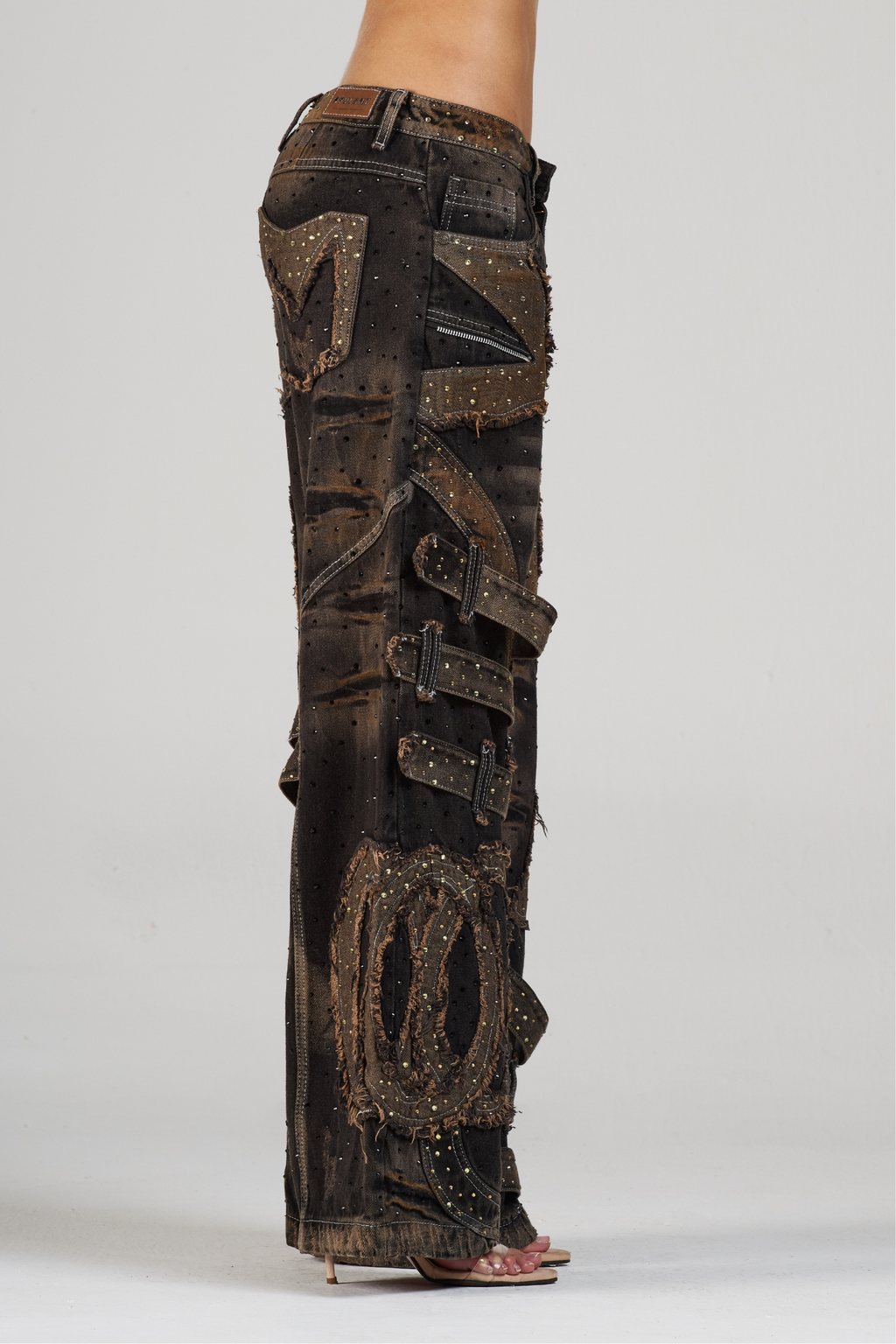 JEAN EMBLEM BLACK CON PEDRERÍA