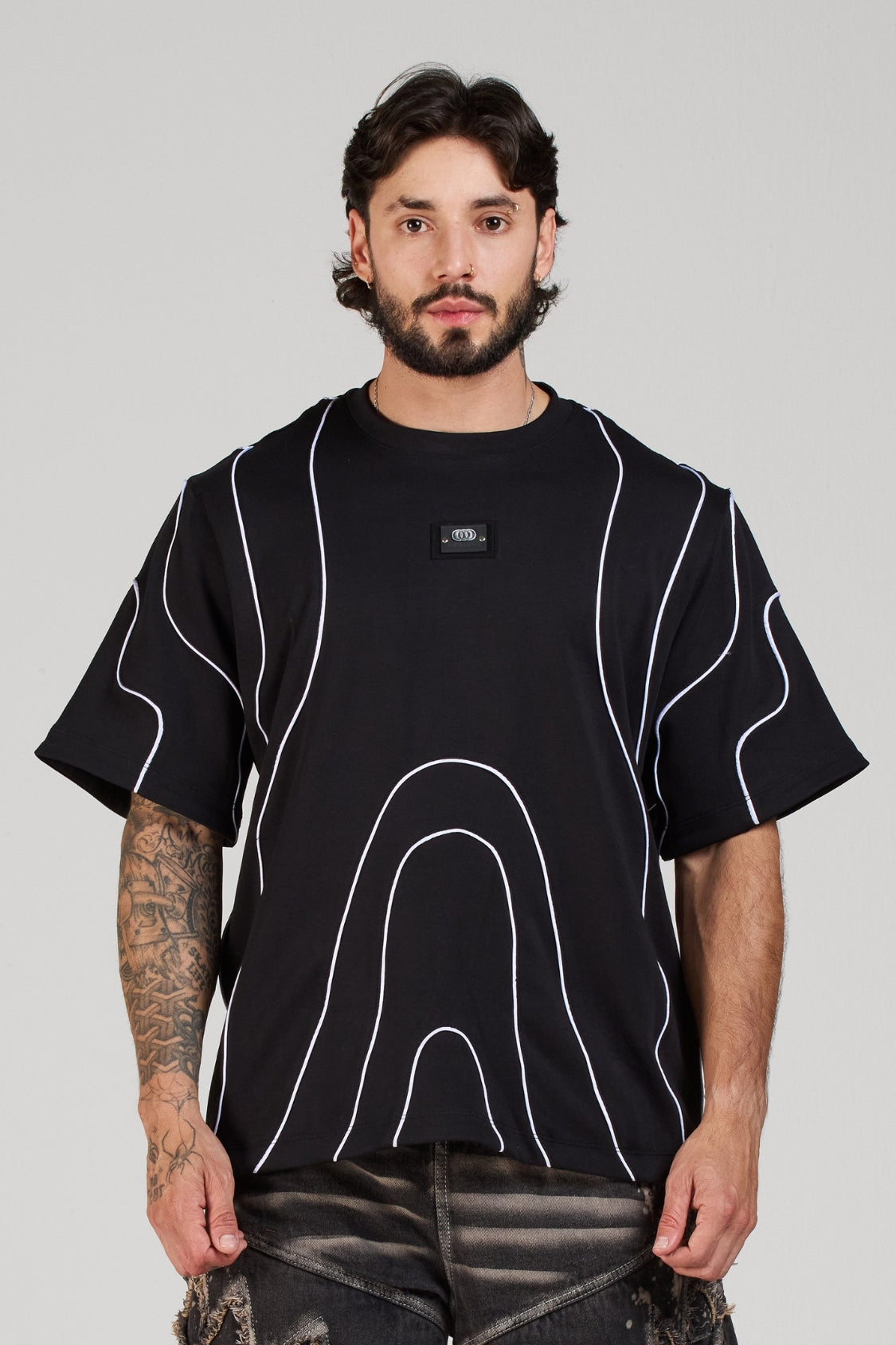 CAMISETA STRANGE NEGRA