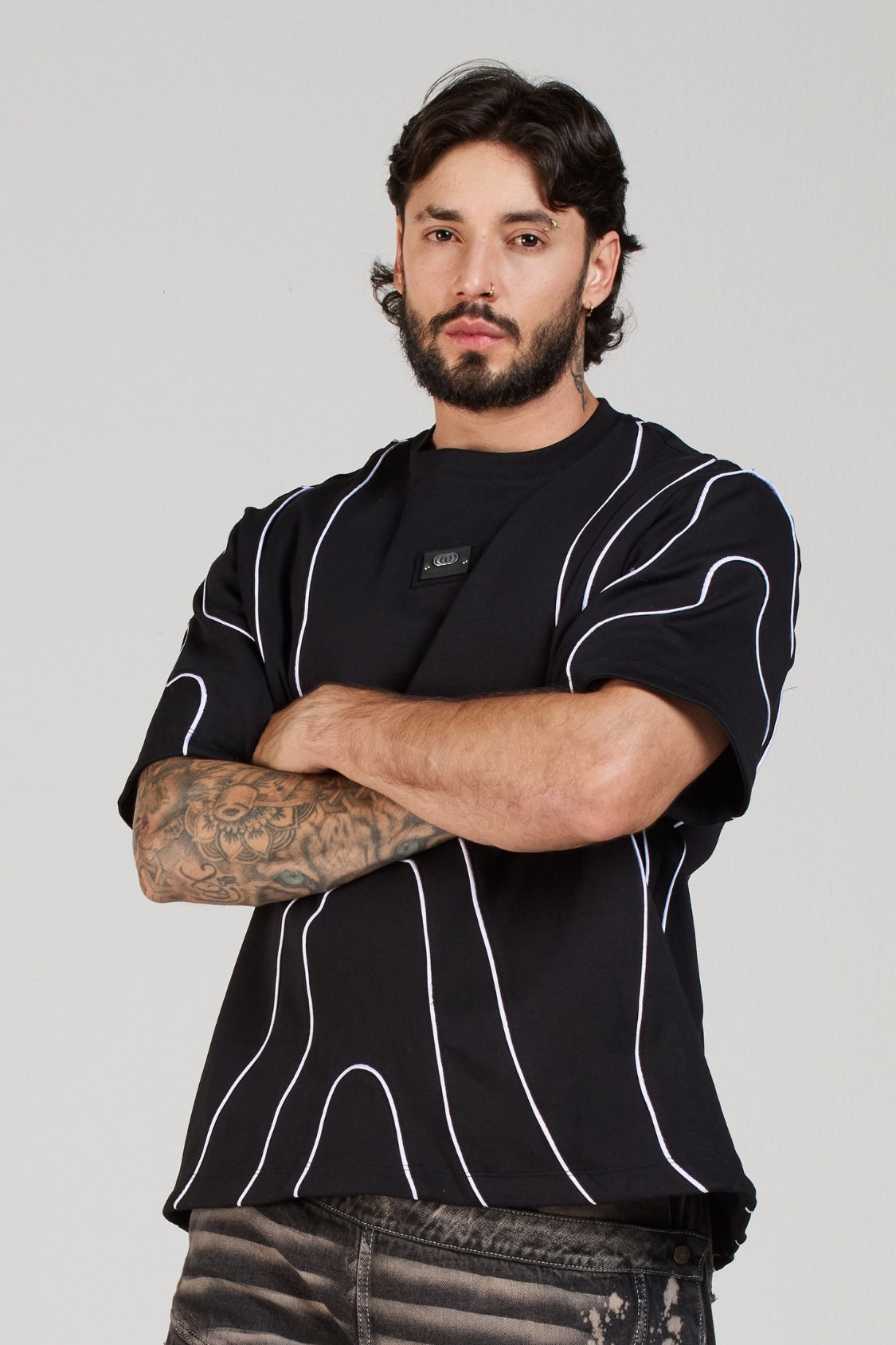 CAMISETA STRANGE NEGRA