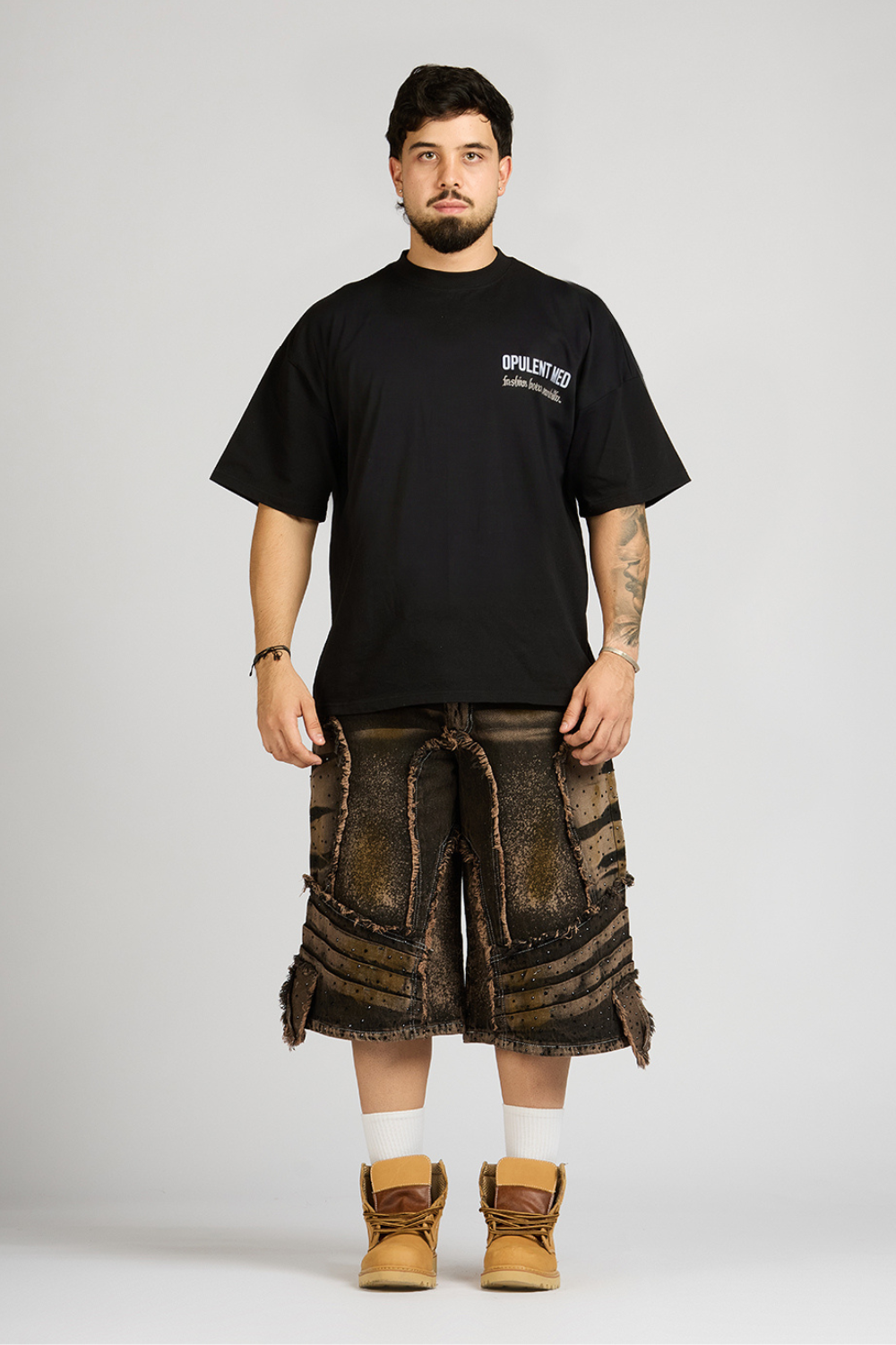 SET CAMISETA Y BERMUDA APPALUSSÉ CON PEDRERÍA
