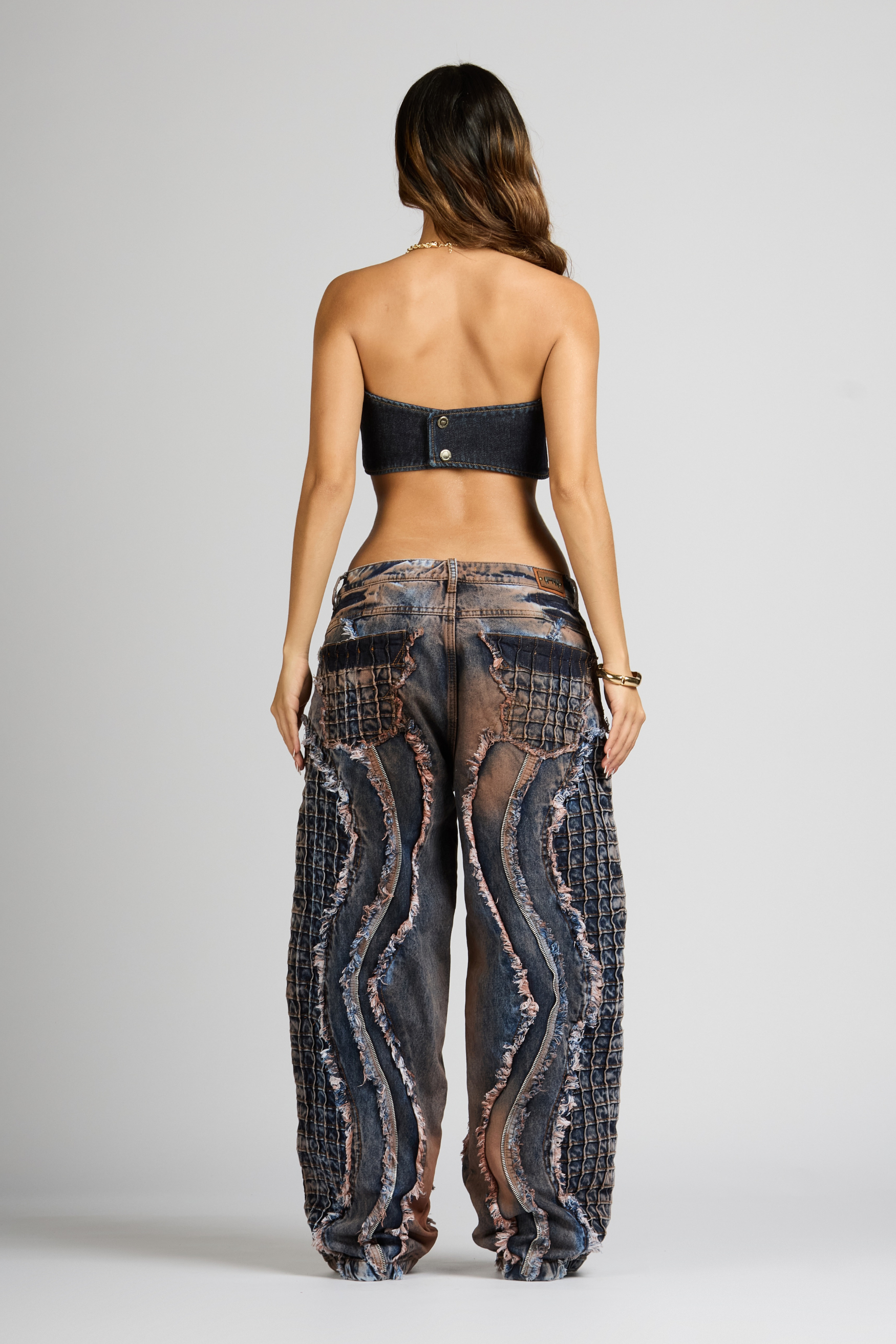 SET CROPTOP Y JEAN DIAMANTE