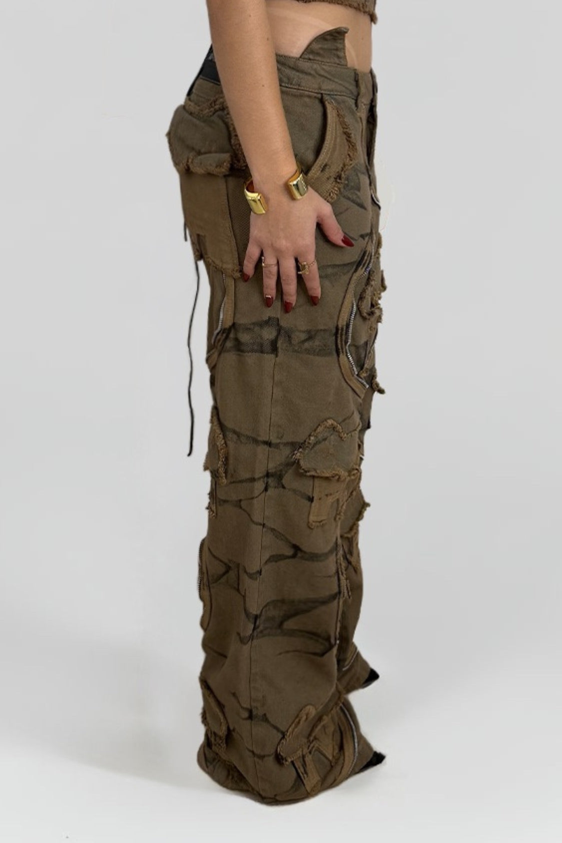 JEAN VIBRANIUM CAFÉ WOMAN