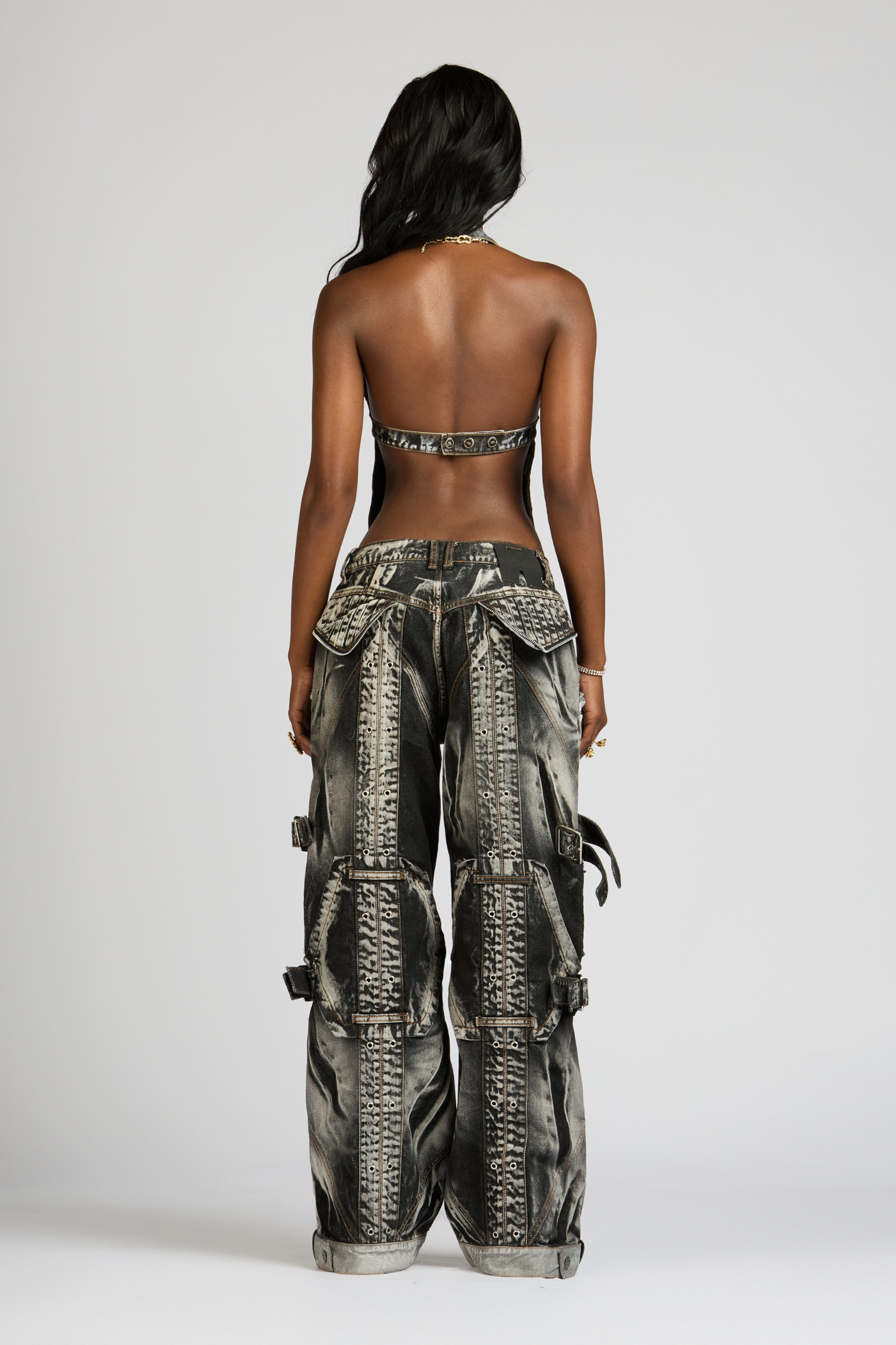 SET CROP TOP Y JEAN BARRIO ANTIOQUIA