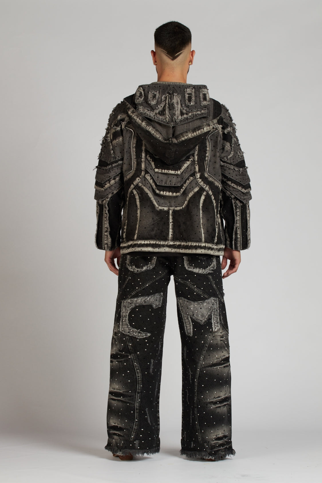 SET CHAQUETA Y JEAN PURE MEN CON PEDRERÍA