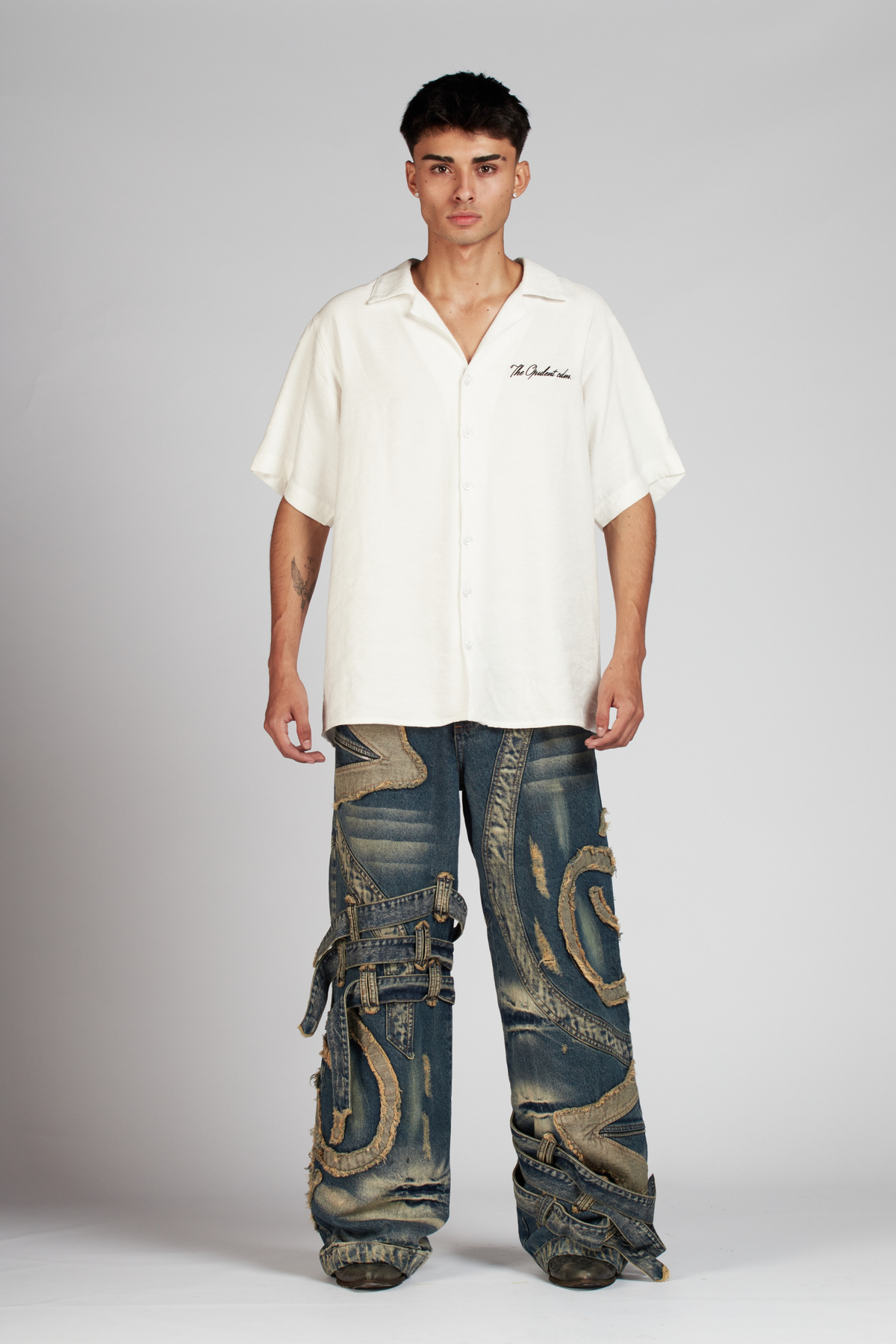 SET EMBLEM CON CAMISA LUCIANO BLANCA
