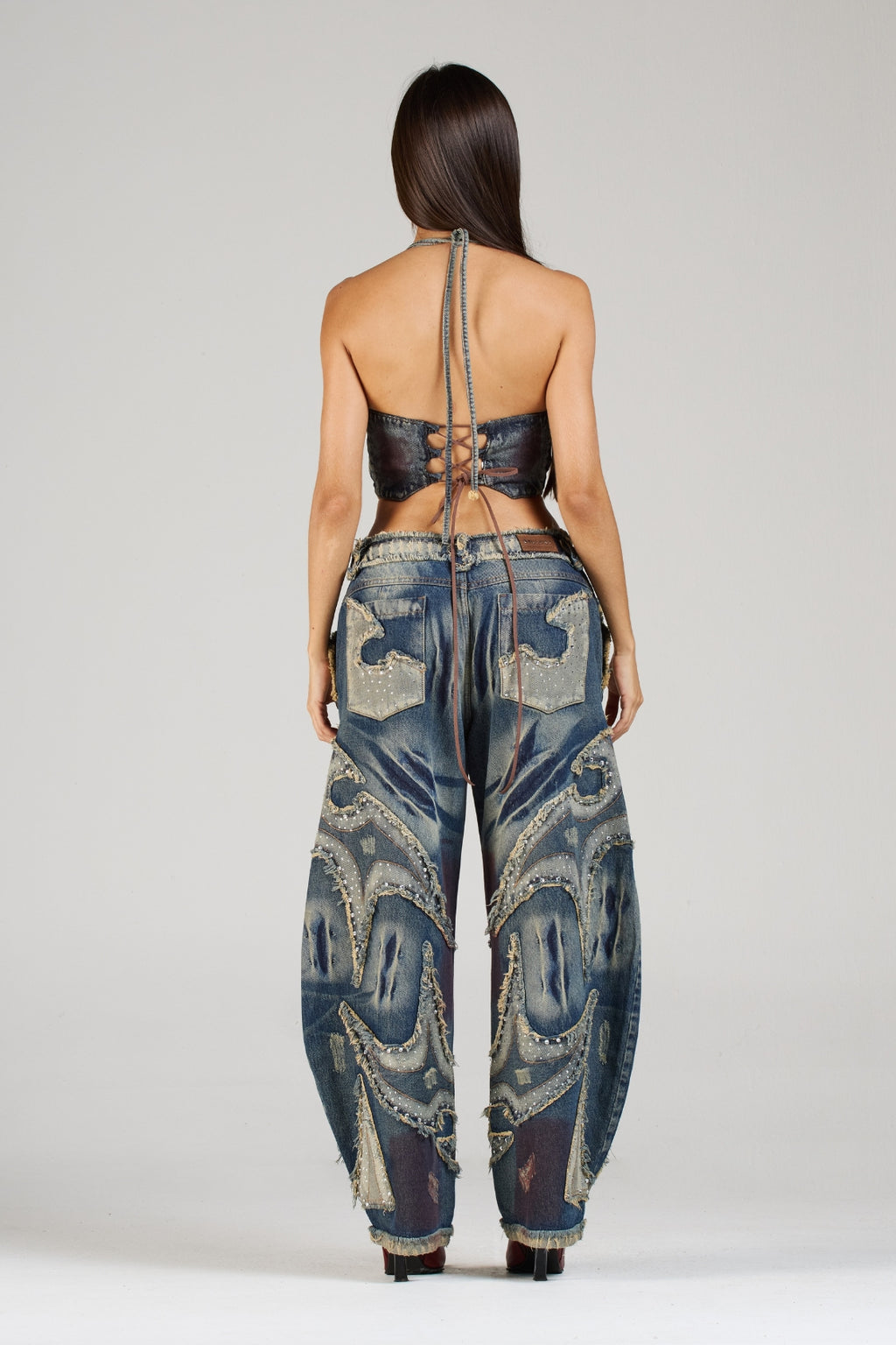 SET CORSÉ Y JEAN NEMIRE CON PEDRERÍA