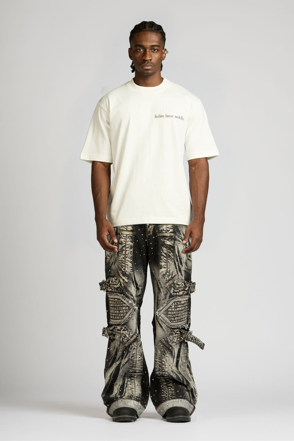 SET CAMISETA MED HOUSE Y JEAN BARRIO ANTIOQUÍA CON PEDRERÍA