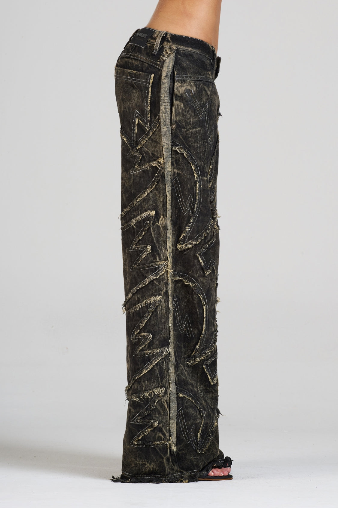 JEAN NIRABELIR WOMAN