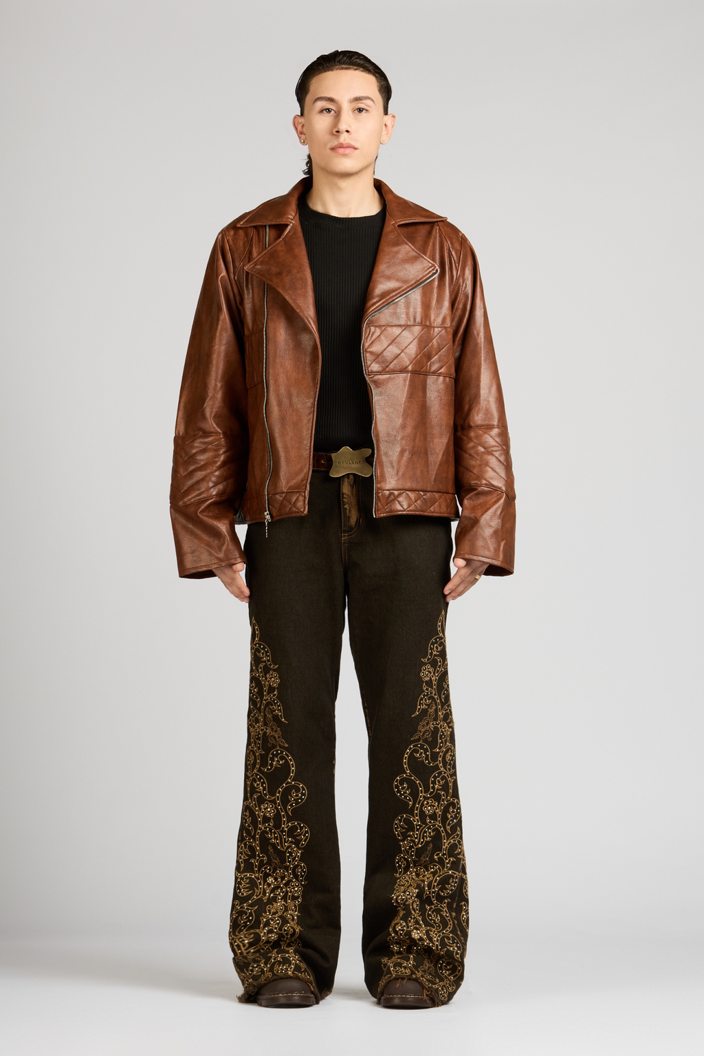 SET CHAQUETA Y JEAN POBLADO LUXE CON PEDRERÍA