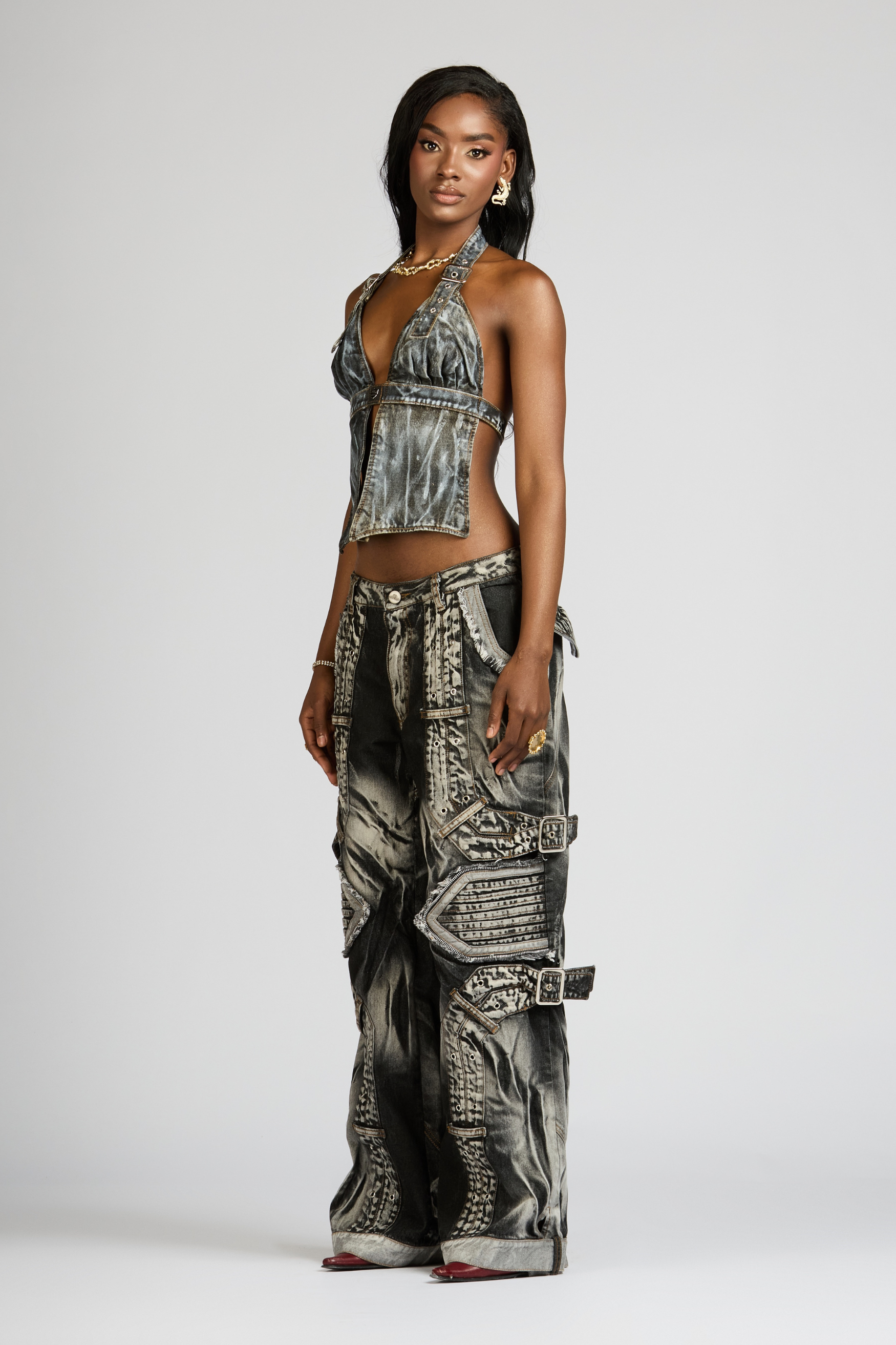 SET CROP TOP Y JEAN BARRIO ANTIOQUIA