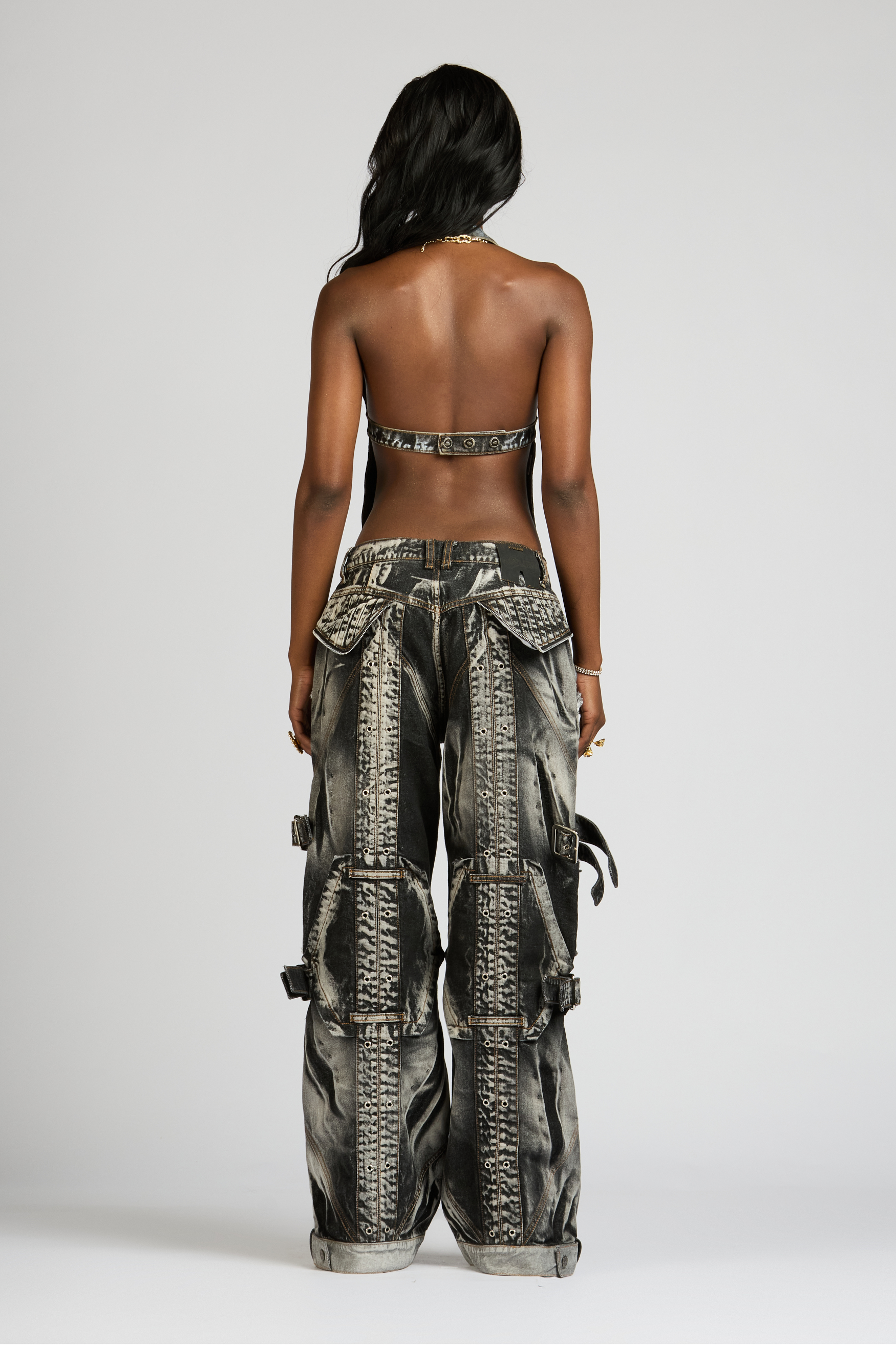 SET CROP TOP Y JEAN BARRIO ANTIOQUIA