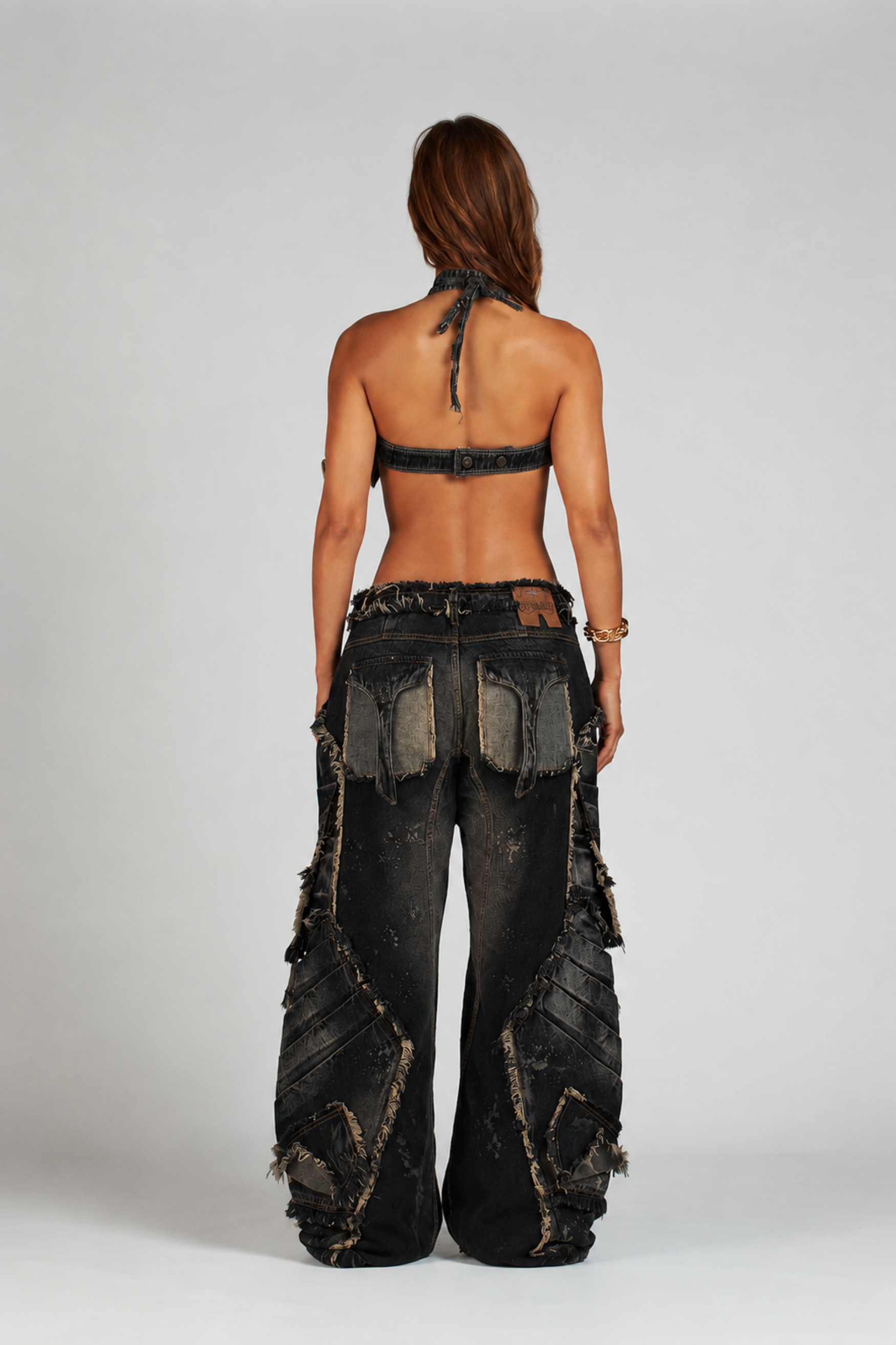 SET CROP TOP Y JEAN APPALUSEÉ NEGRO