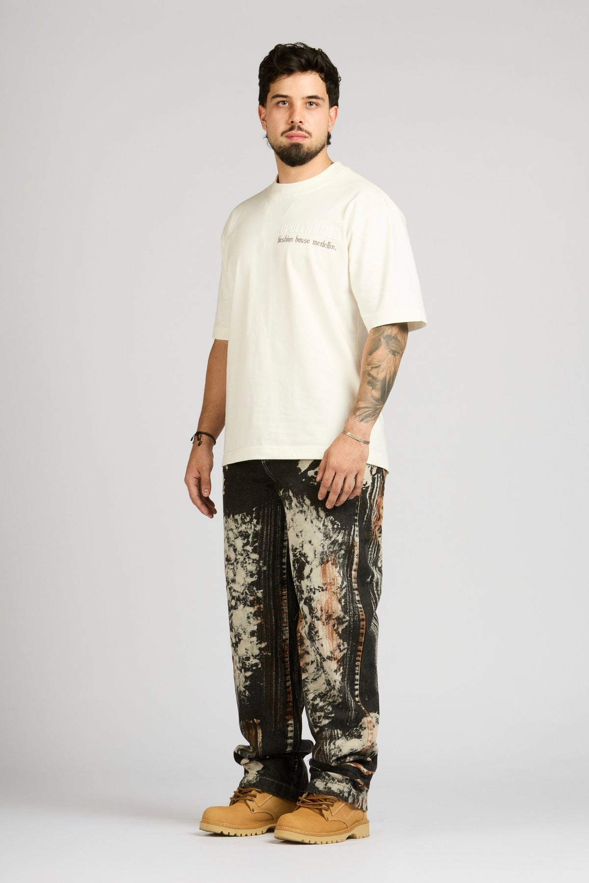 SET CAMISETA Y JEAN ROBLEDO BLACK