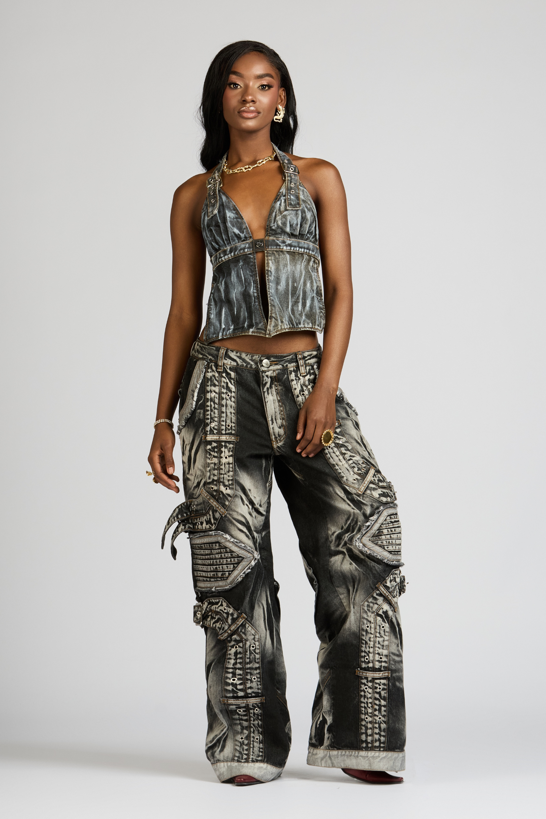 SET CROP TOP Y JEAN BARRIO ANTIOQUIA