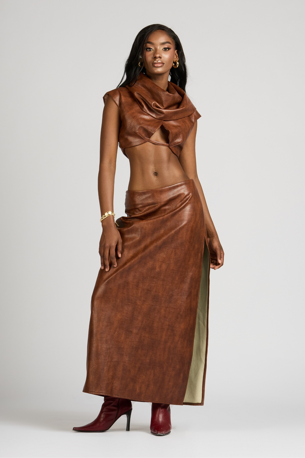 SET CROP Y FALDA CAPITAL COFFE