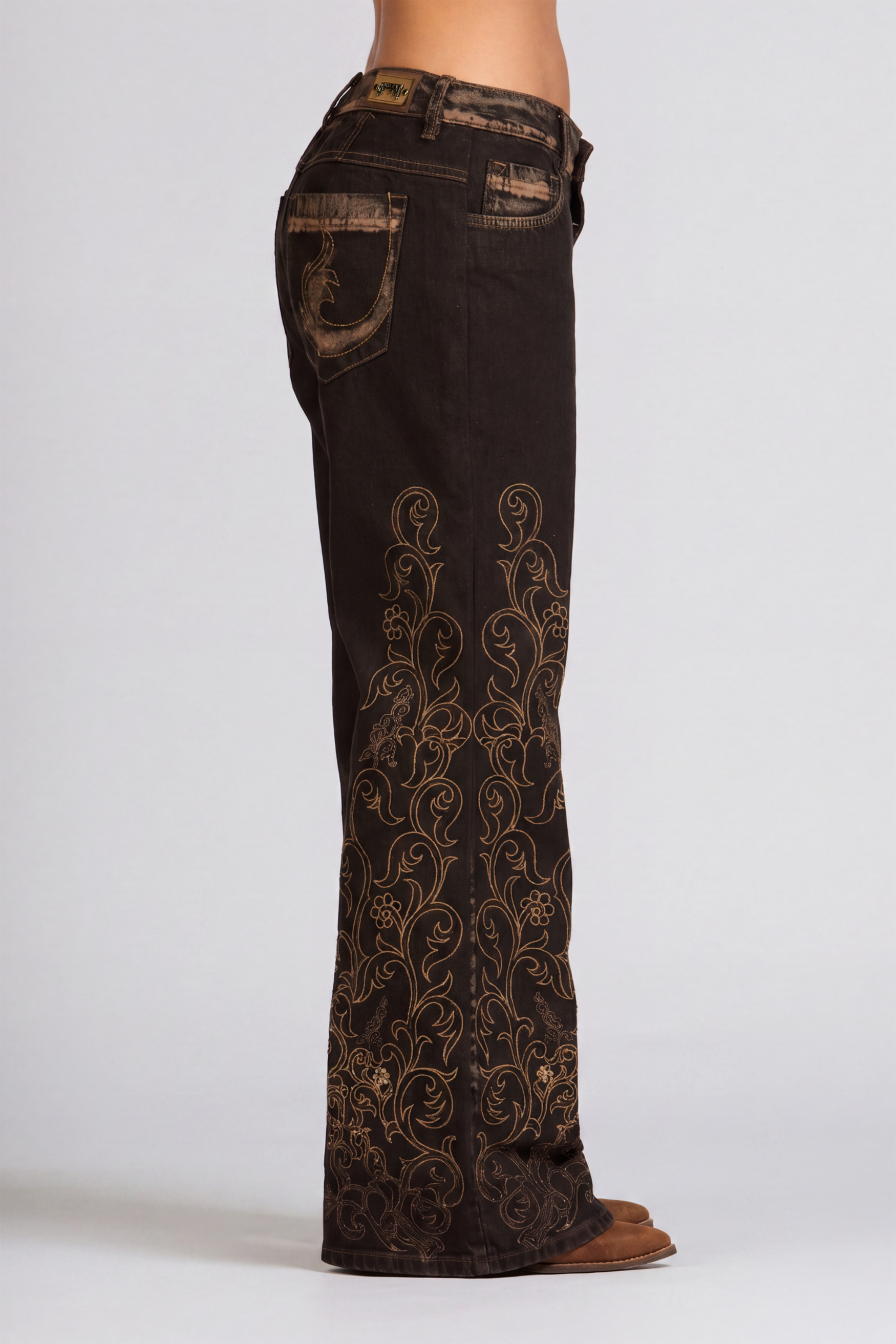 JEAN POBLADO LUXE WOMAN