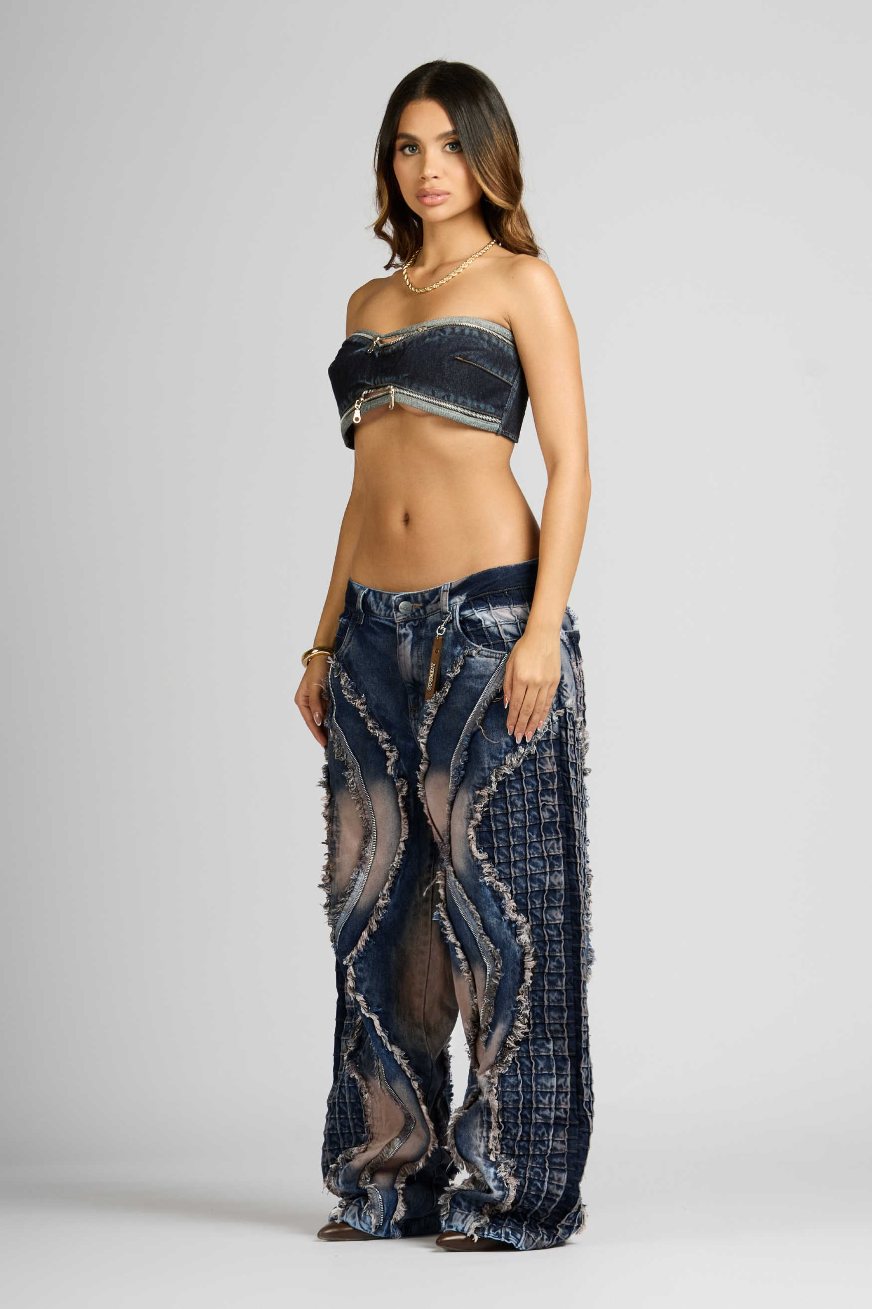 SET CROPTOP Y JEAN DIAMANTE