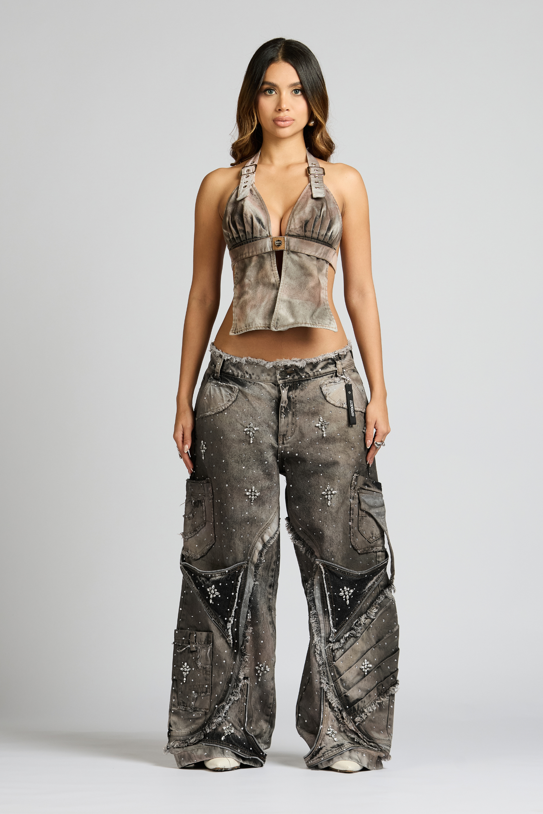SET CROP TOP Y JEAN FUSSION PALMS CON PEDRERÍA