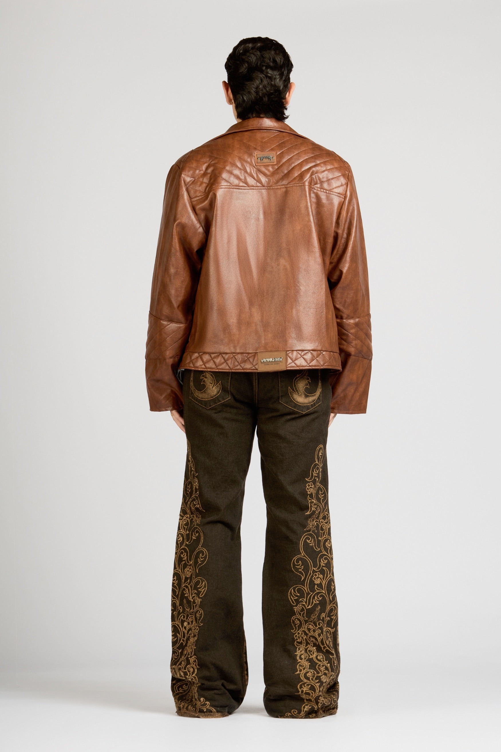 SET CHAQUETA Y JEAN POBLADO LUXE