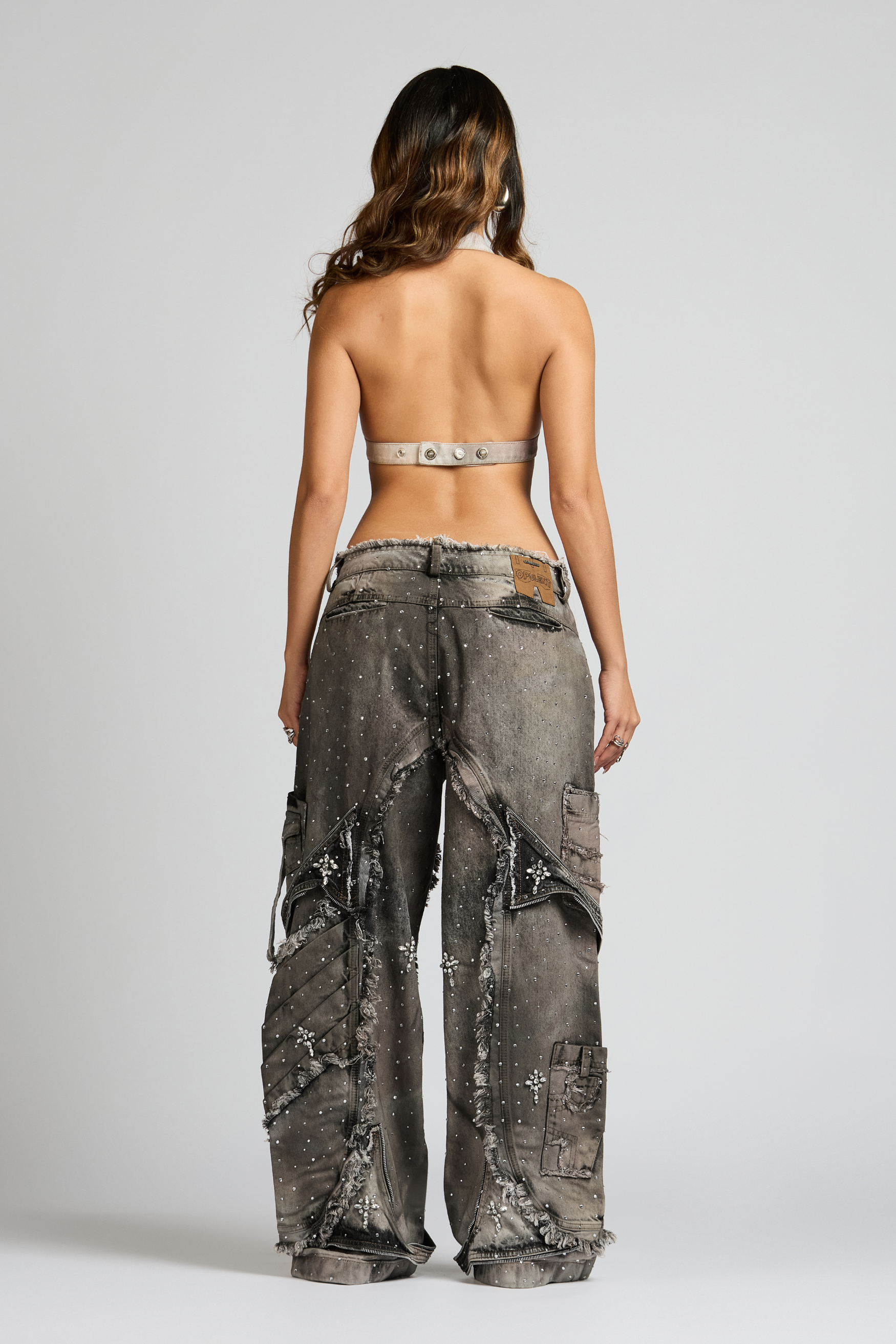 SET CROP TOP Y JEAN FUSSION PALMS CON PEDRERÍA