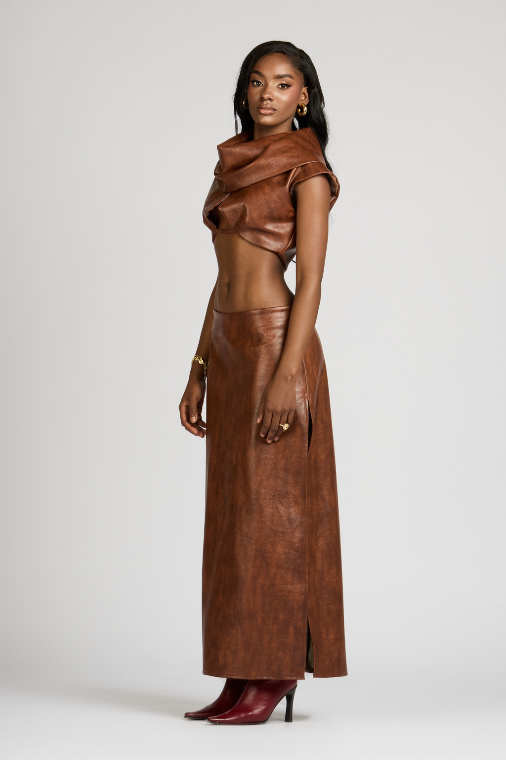 SET CROP Y FALDA CAPITAL COFFE