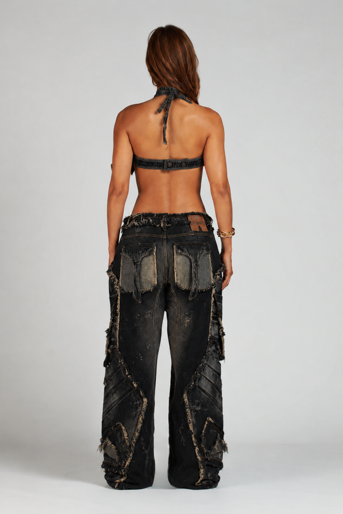 SET CROP TOP Y JEAN APPALUSEÉ NEGRO