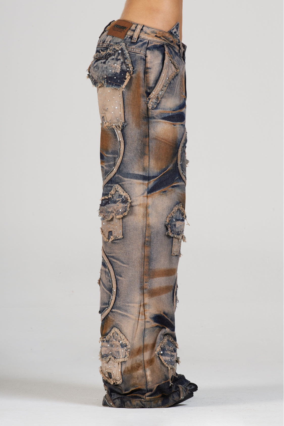 JEAN VIBRANIUM WOMAN CON PEDRERÍA