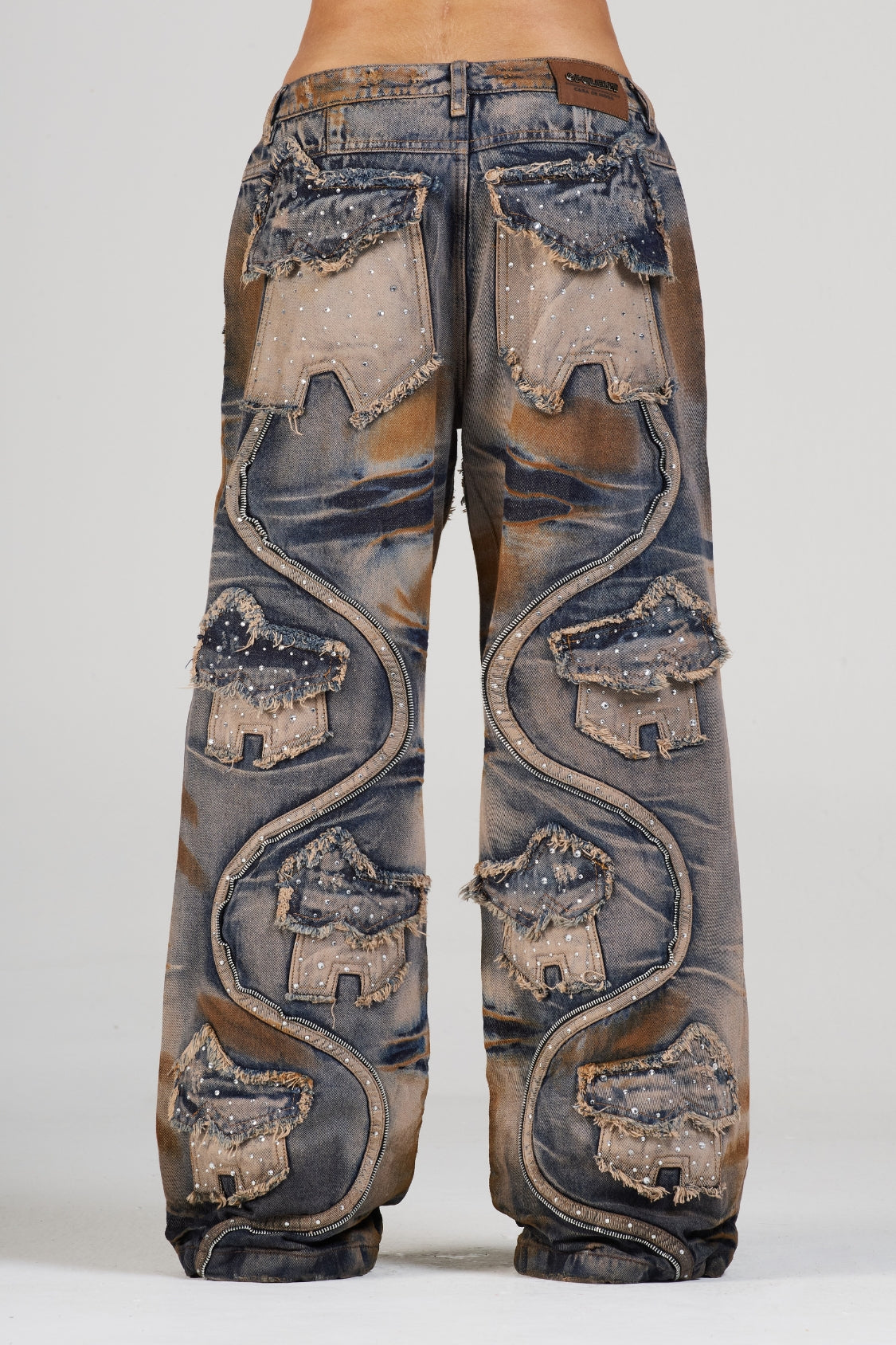 JEAN VIBRANIUM WOMAN CON PEDRERÍA