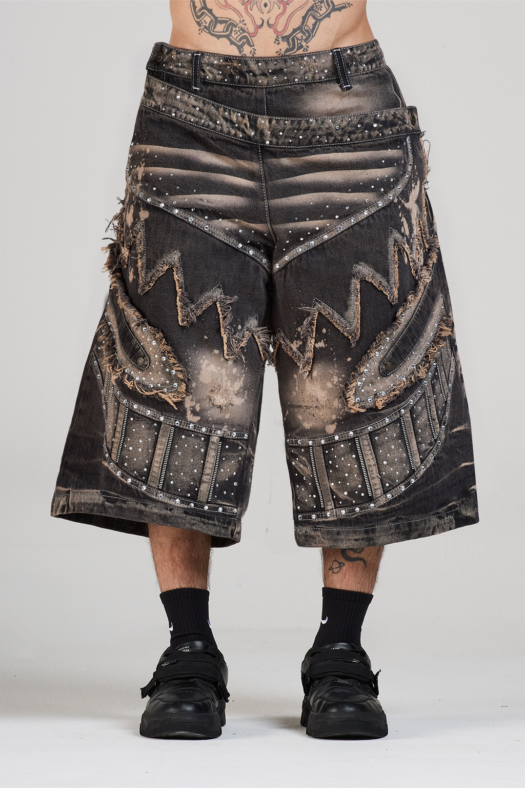 JORTS | BERMUDA FACE COFFEBLACK MEN CON PEDRERÍA